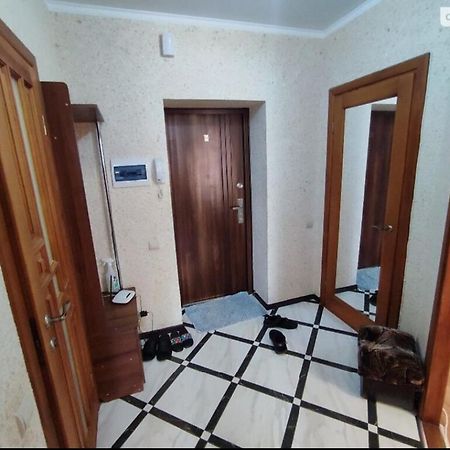 Комфортна Квартира В Жк Сімейний Apartment Vinnytsia Luaran gambar